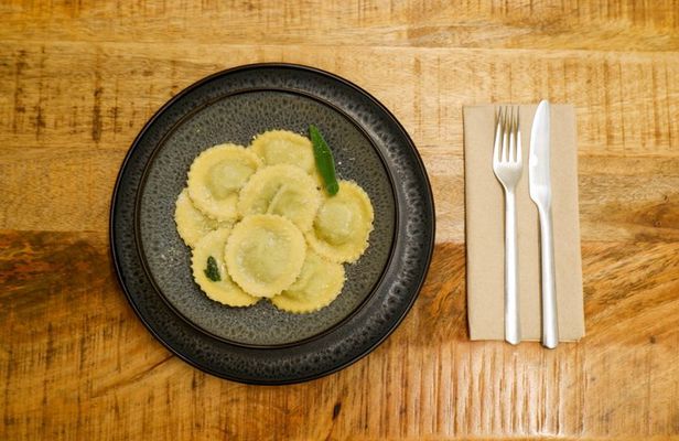 Cook and Eat in a Local Milan Home, max 8 Guests