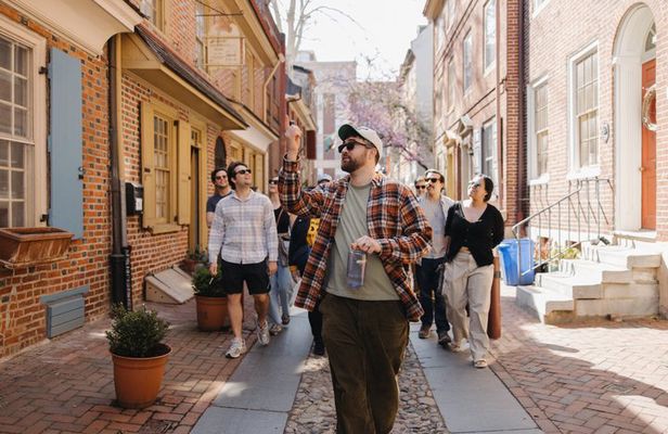 Seamus Walks Old City