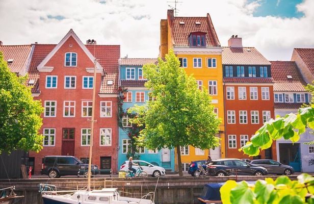 Private Copenhagen walking tour with a coffee break