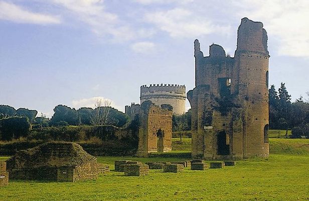 A Chalice in History Appia Antica Tour with Tasting