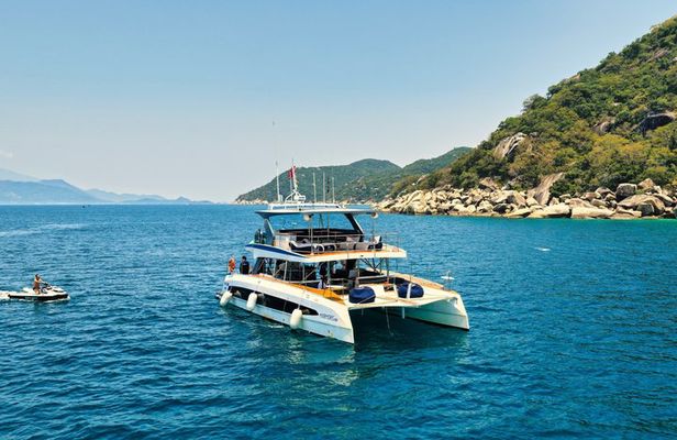 Marmoris Nha Trang Tropical Yachting