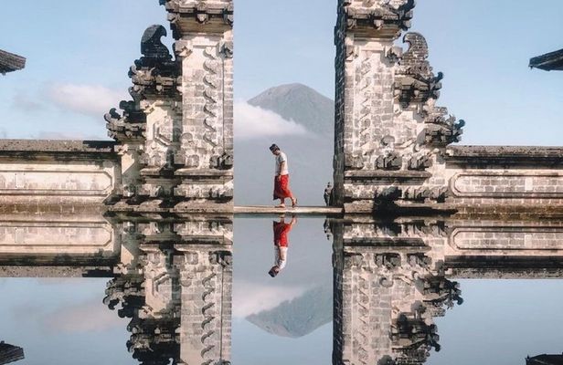 Bali All Inclusive Lempuyang Temple and Swing Tour