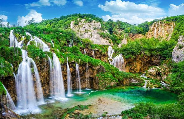 Plitvice Lakes Private Day Trip from Split