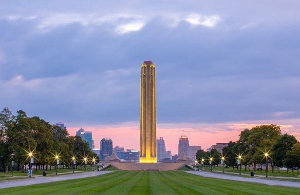 Kansas City Neighborhoods and Landmarks Tour
