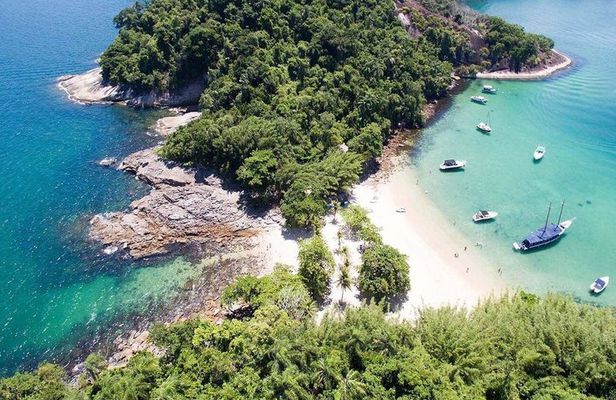 Angra dos Reis Private Boat Tour– Paradise Islands & Clear Waters