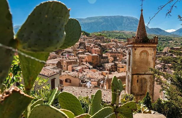From Cefalù : authentic Sicilian villages and aperitif