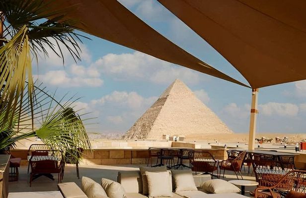 Khufu Restaurant & Giza Pyramids Tour – Pyramid Dining Experience
