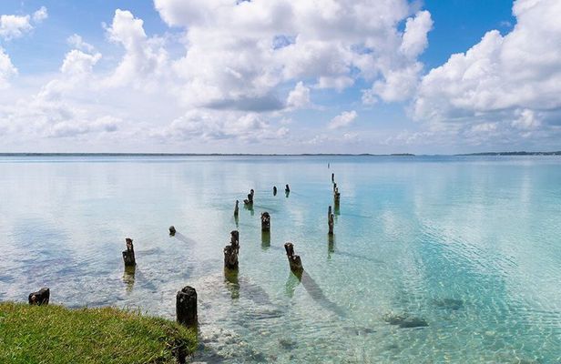 Bacalar Tour from Costa Maya: Visit the Lagoon of Seven Colors