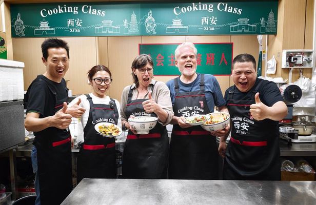 Xi’an Biangbiang Noodle Cooking Class with Local Host