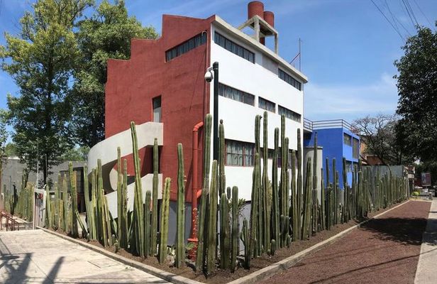 CDMX Visit to the Frida Kahlo Diego Rivera Studio House