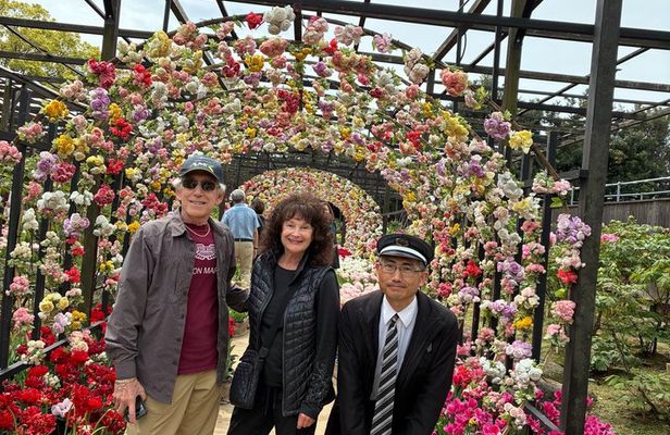 Art and Gardens of Sakaiminato by Private Car