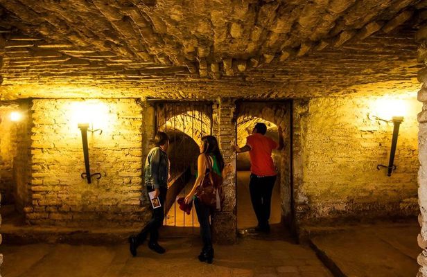 Lima de Noche : Catacombs, Show of Lights in Water with Pickup hotel