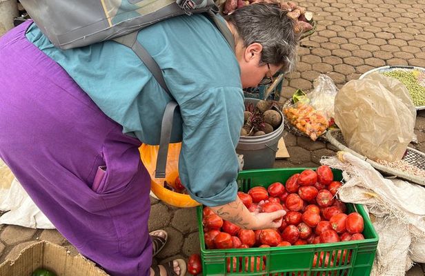 Kigali Market to Home: Cook a Rwandan Meal with a Local Host