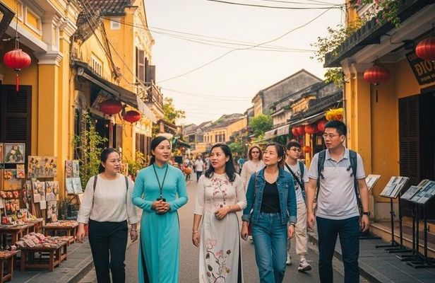 From Da Nang: Private Hoi An Night Tour & Lantern Boat Walking