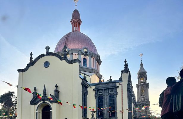 Best of Addis Ababa: Coffee Ceremony, Lucy, & Authentic Tour