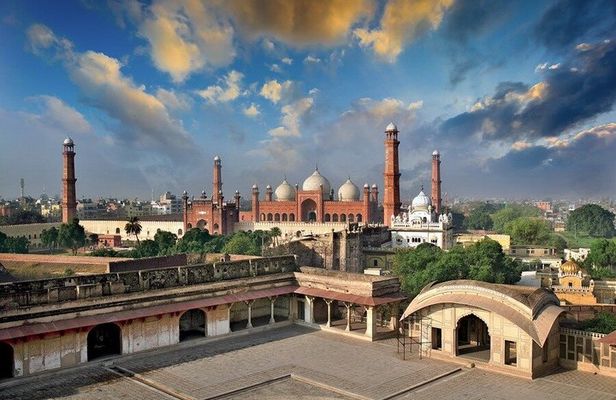 Lahore Heritage and Cultural Guided Tour