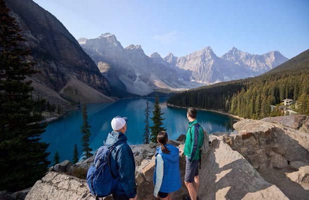 Lake Louise Moraine Lake Emerald Lake from Banff Canmore Calgary