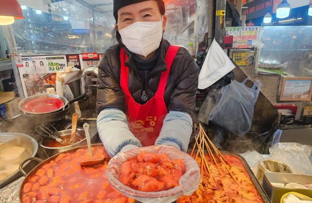 Seoul Suppers Food Tour with 12+ Tastings