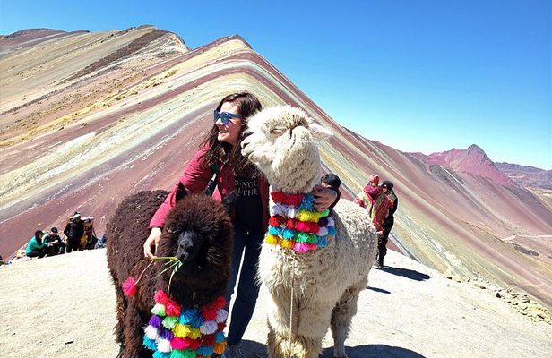Rainbow Mountain Day Hike from Cusco with Lunch
