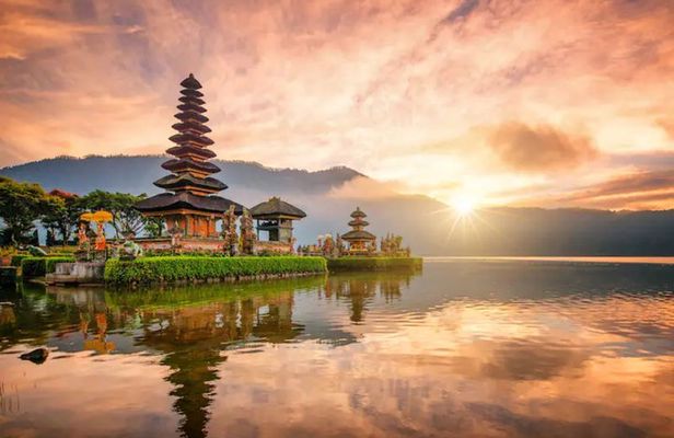Jatiluwih Spiritual Journey of Water cleansing