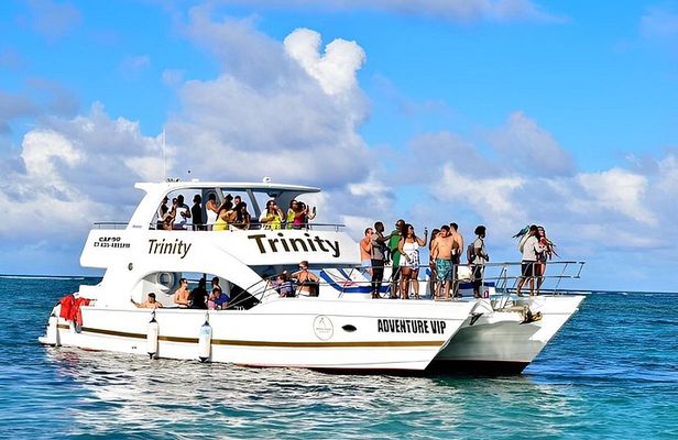 Week Ends Party Boat Punta Cana Adults only