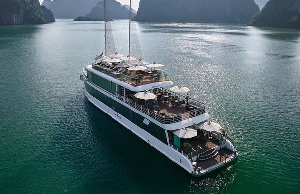 Luxury Halong Bay tour on Jade Sails Cruise - All inclusive