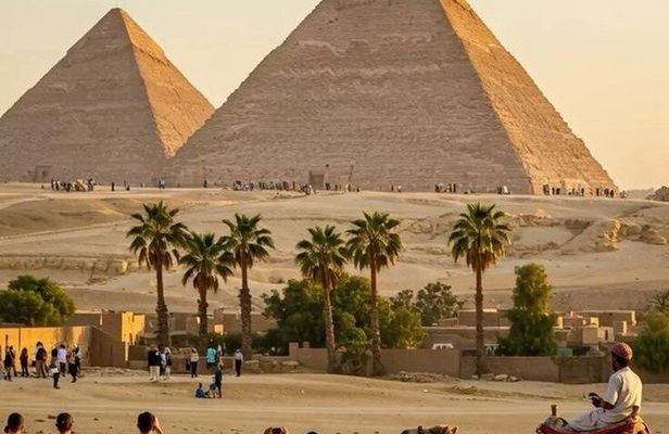 Grand Egyptian Museum and Pyramids of Giza Tour with Lunch