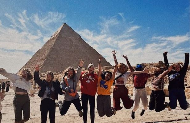Grand Egyptian Museum and Pyramids of Giza Tour with Lunch
