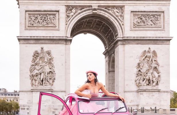 1h 2CV ride through Paris with photo stops