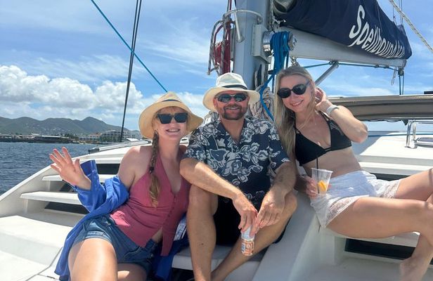 Private St. Maarten Catamaran Charter for Cruise Ship Guests