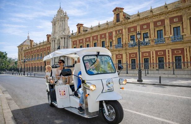 Seville Tuk Tuk Private Discovery Tour & Highlights