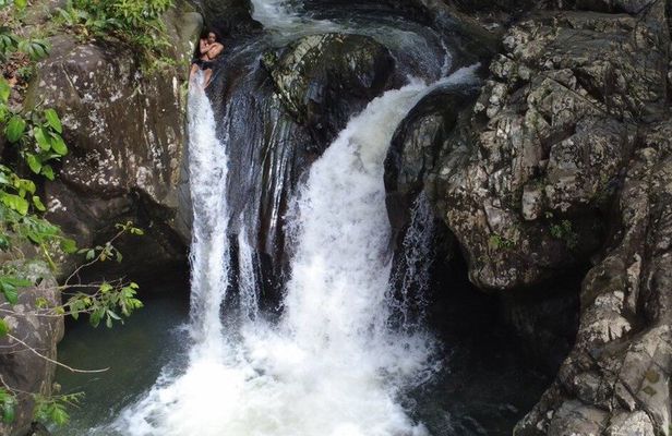 EL Yunque Waterfalls and Waterslide Beach Tour