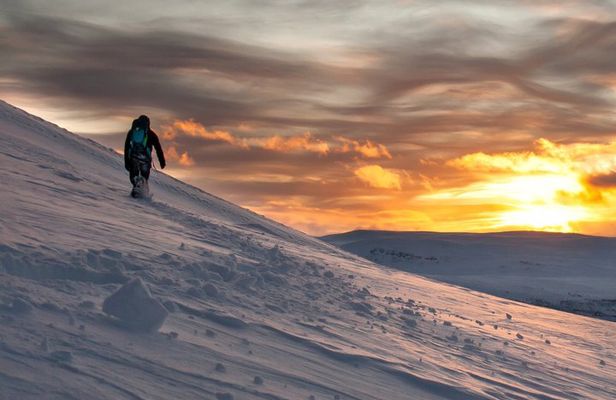 Snowshoeing Tour in Ylläs to Kesänki Fell