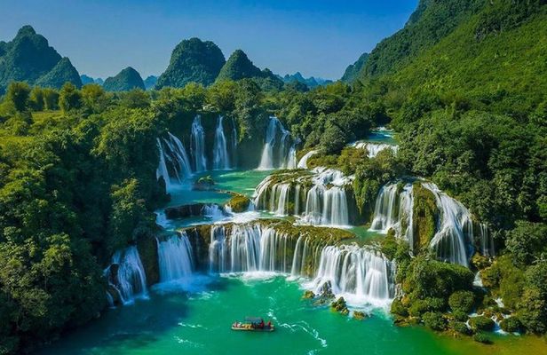 Cao Bang-Ban Gioc Waterfall-Ba Be Lake 3 Days 2 Nights