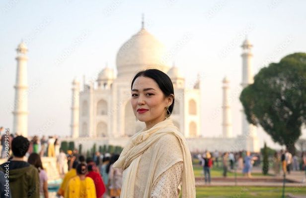 Taj Mahal Tour with Entry Tickets & Govt Guide with Add-ons