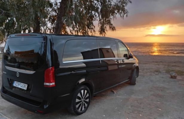 Explore Greece: Private Tours & Transfers with Local Drivers