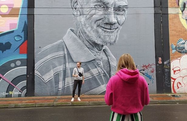 Graffiti & Identity in Bogotá — Guided Tour with Local Snack