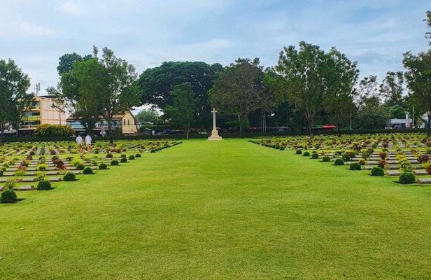 Kanchanaburi Private Tour: River Kwai & Death Railway Train Ride