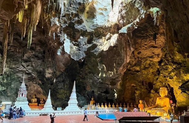 Phetchaburi Private Tour from Bangkok: Cave & Royal Palaces