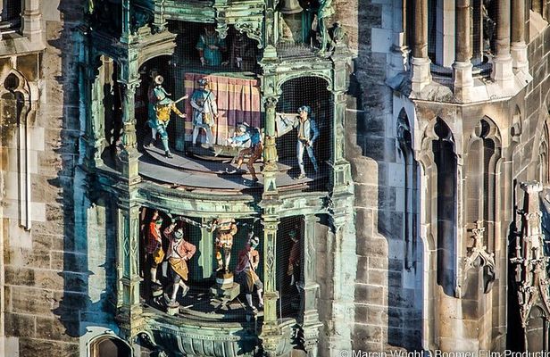 Munich Highlights Private Tour by Walking