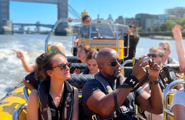 Speedboat 'Ultimate Tower Blast' from Tower Millennium Pier - 40 minutes