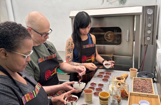 Bean to Bar Chocolate Workshop and Craft Beer Tasting in Cusco