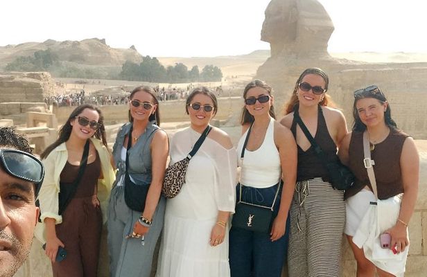 Private Tour to Giza Pyramids and Grand Egyptian Museum