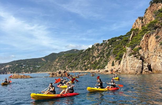 Barcelona: Costa Brava Kayak and Snorkel Day Trip