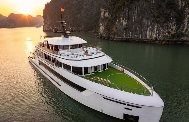 Hera Luxury Day Cruise to Halong Bay by Expressway from Hanoi
