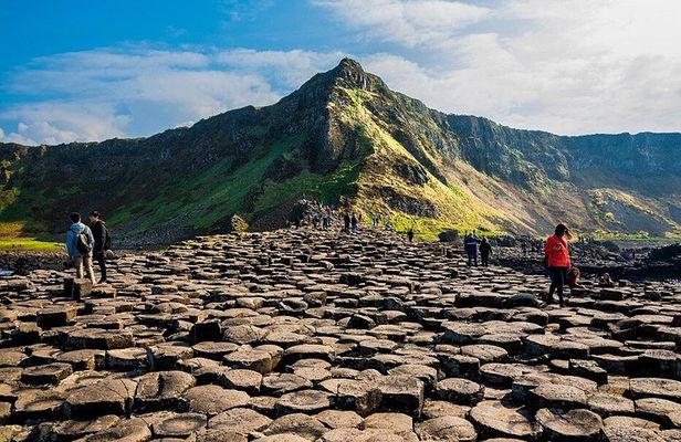Small Group Giant Causeway Tour from Dublin