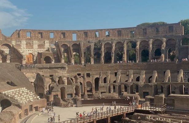 Colosseum, Roman Forum and Palatine Entrance with Audio guide