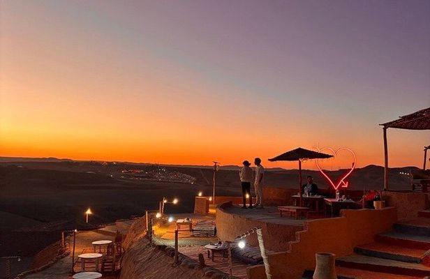 Sunset Dinner in Agafay with show and Transport