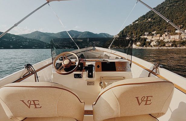 Luxury Private Boat Tours on Lake Como with Prosecco