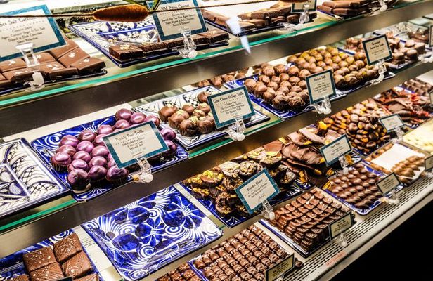 Santa Fe Sweet Treats Tour: Churros, Beignets, and Local Culture